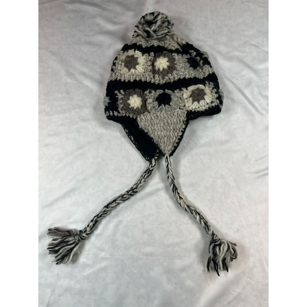 Cheveux 100% Wool Hat Handmade Nepal Ear Flap Floral Pom Pom Fleece Lined